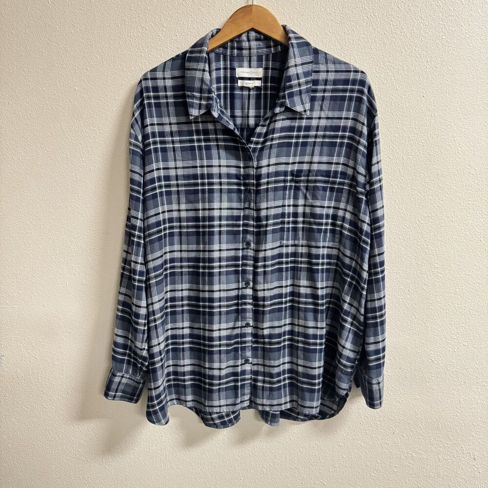 Treasure & Bond “Boyfriend” plaid shirt in women’s size 2X.